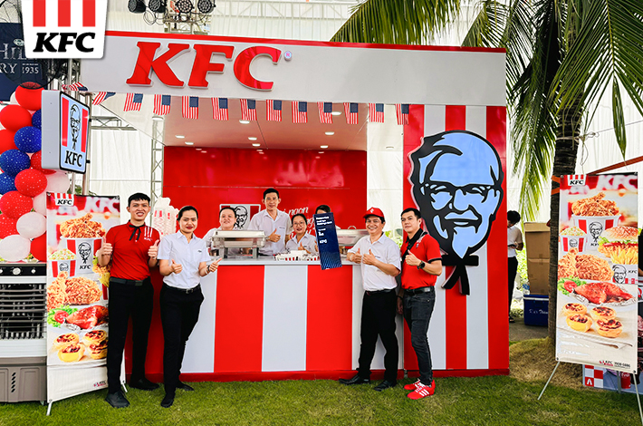 KFC tài trợ quốc khánh Mỹ - Amcham